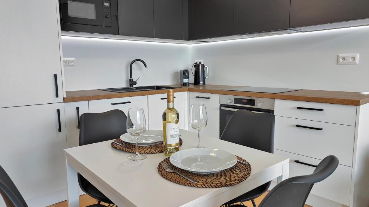 Beautiful 1 - Bedroom Apartment In Downtown Bratislava Exterior foto